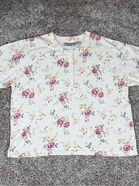 Sz XL Women’s Bizzit Collection Ivory Short Sleeve Shirt Floral AOP Print